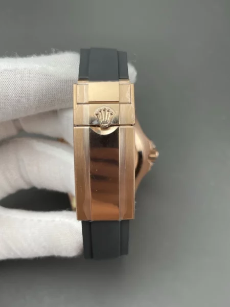 高仿勞力士 玫瑰金游艇 42mm 男士腕錶