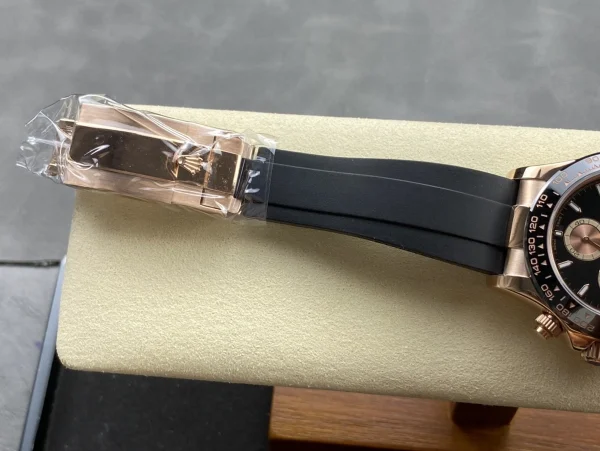 勞力士宇宙計型迪通拿系列m126515ln-0004腕錶