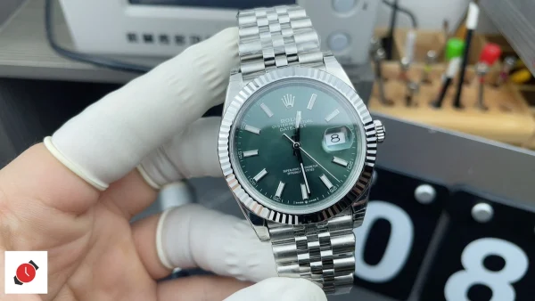 高仿勞力士Rolex-日誌型41 綠盤