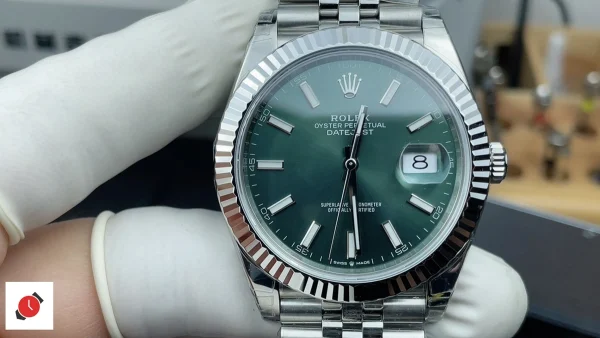 高仿勞力士Rolex-日誌型41 綠盤