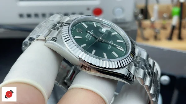 高仿勞力士Rolex-日誌型41 綠盤