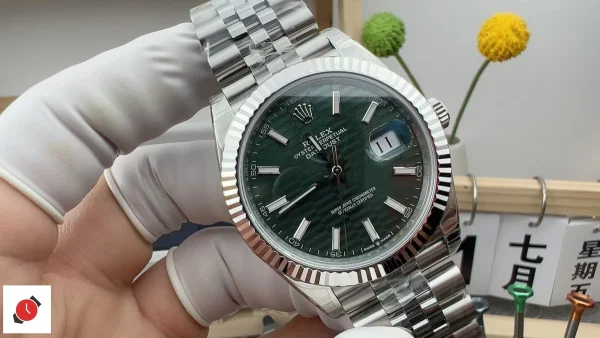 高仿勞力士Rolex-日誌型41 綠格子盤