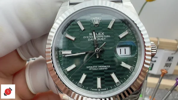 高仿勞力士Rolex-日誌型41 綠格子盤