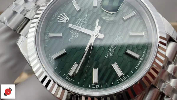 高仿勞力士Rolex-日誌型41 綠格子盤