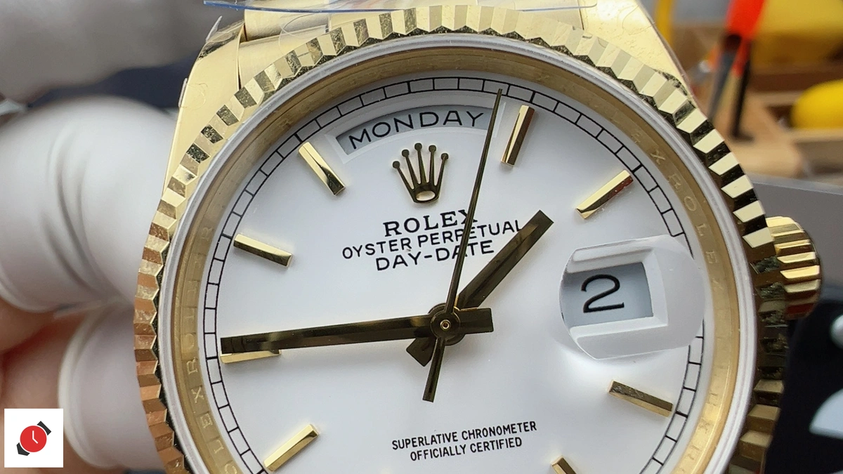 高仿勞力士Rolex-星期日曆型36 間金白盤