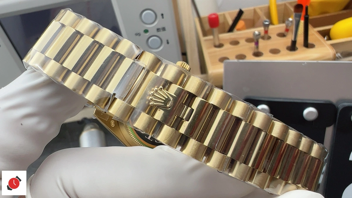 高仿勞力士Rolex-星期日曆型36 間金白盤
