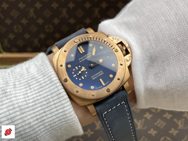 高仿沛納海-Panerai 潛行系列 PAM1074 42MM