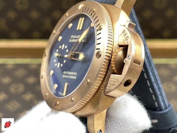 高仿沛納海-Panerai 潛行系列 PAM1074 42MM