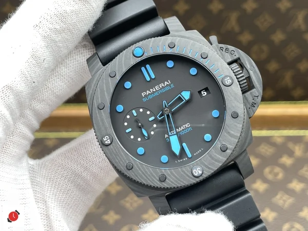 高仿沛納海-Panerai 潛行系列 PAM960 42MM