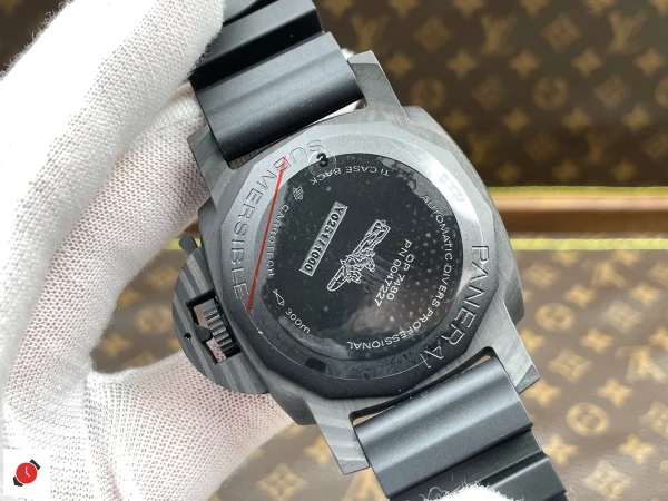 高仿沛納海-Panerai 潛行系列 PAM02231 42MM