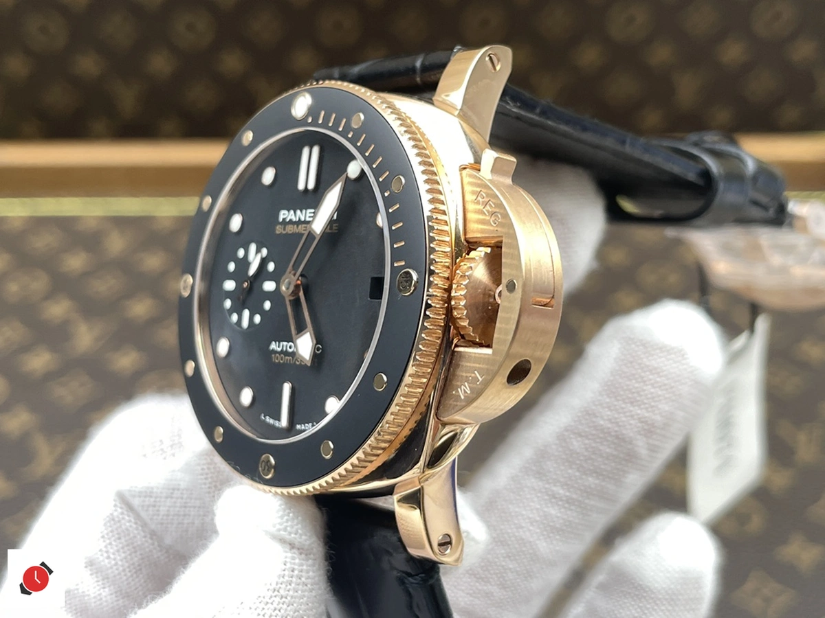 高仿沛納海-Panerai 潛行系列 PAM974 42MM