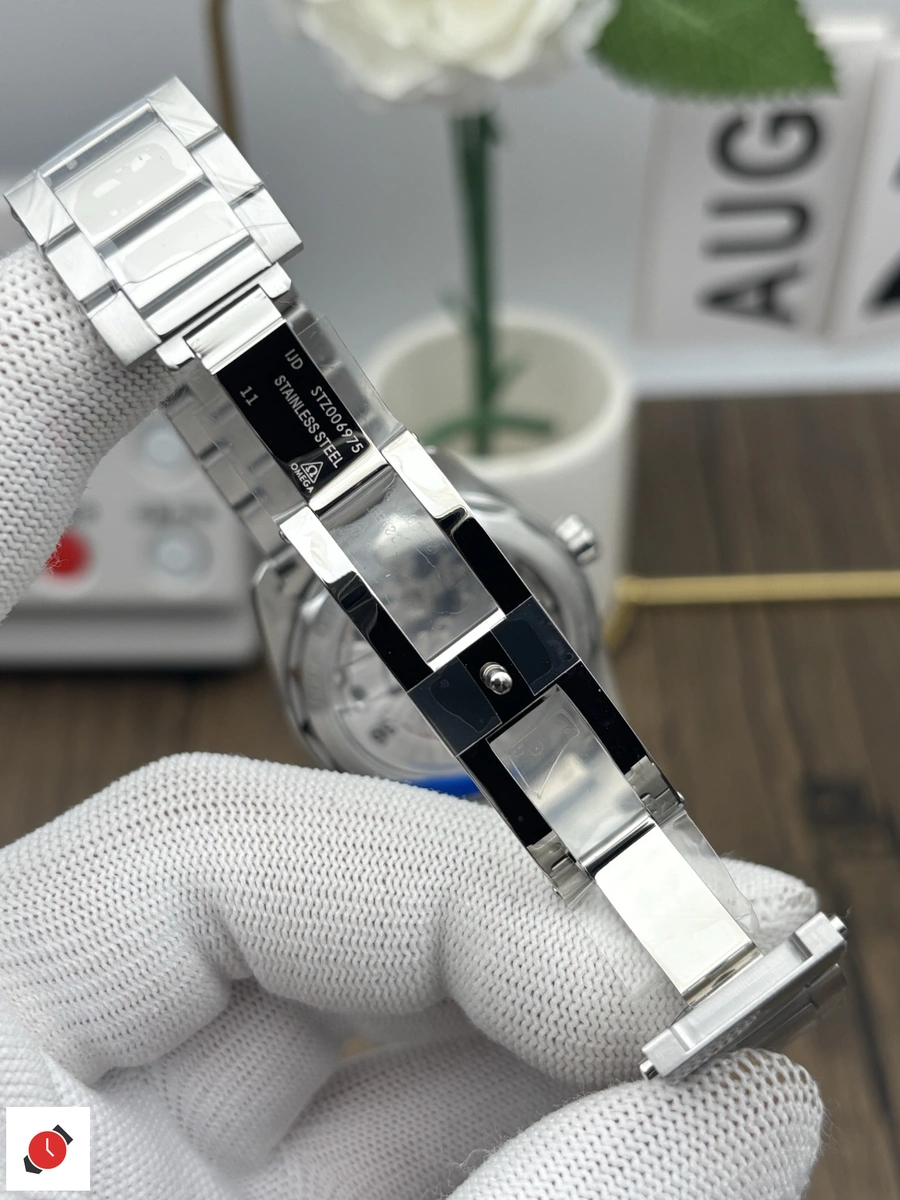 高仿歐米茄Omega-海馬150 AT150 柚木綠 41MM