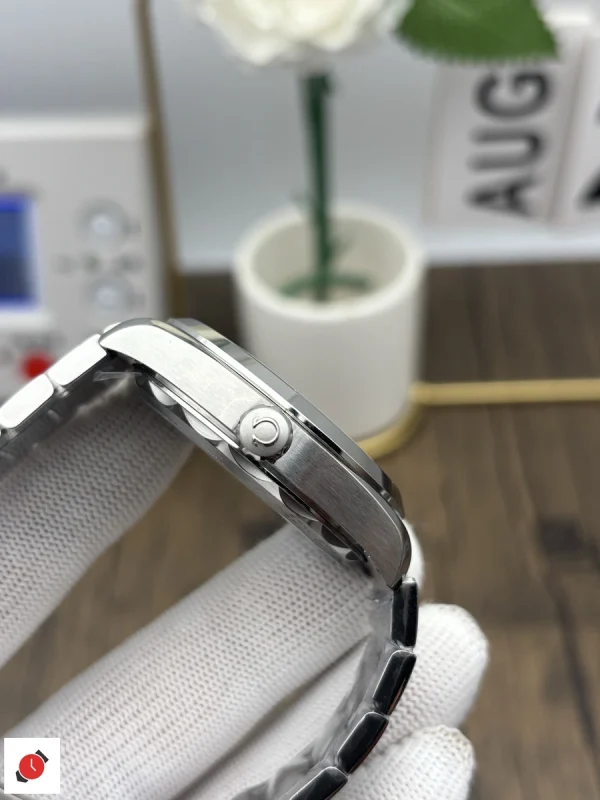 高仿歐米茄Omega-海馬150 AT150 柚木綠 41MM