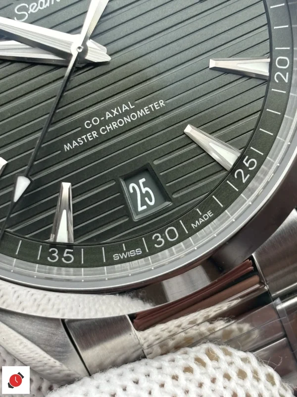 高仿歐米茄Omega-海馬150 AT150 柚木綠 41MM