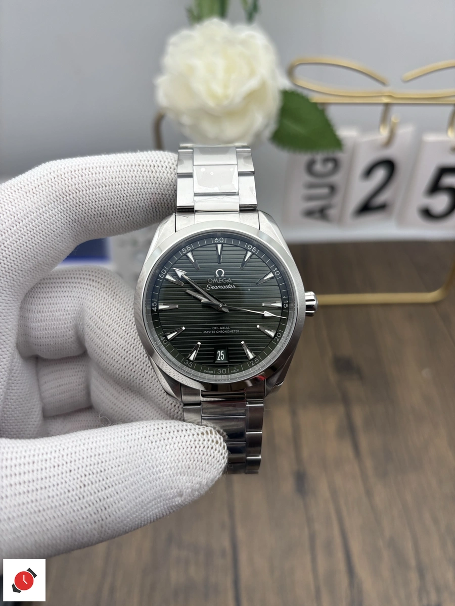 高仿歐米茄Omega-海馬150 AT150 柚木綠 41MM