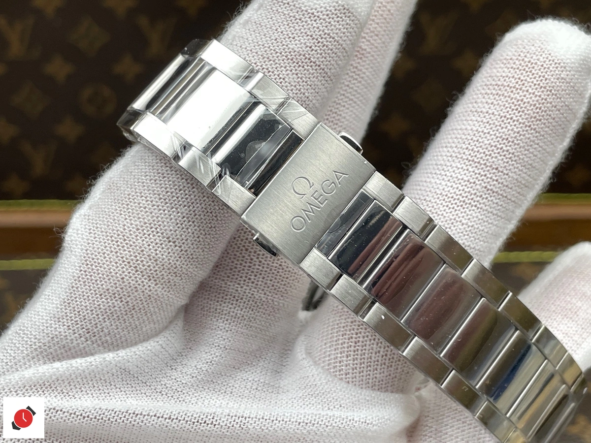 高仿歐米茄Omega-海馬150 AT150 柚木黑盤 41MM