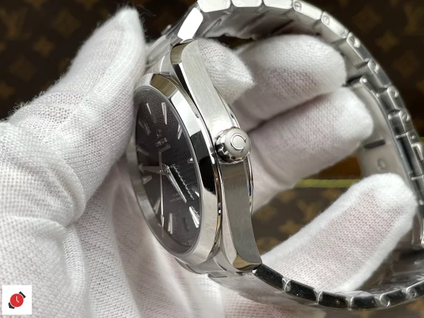 高仿歐米茄Omega-海馬150 AT150 柚木黑盤 41MM