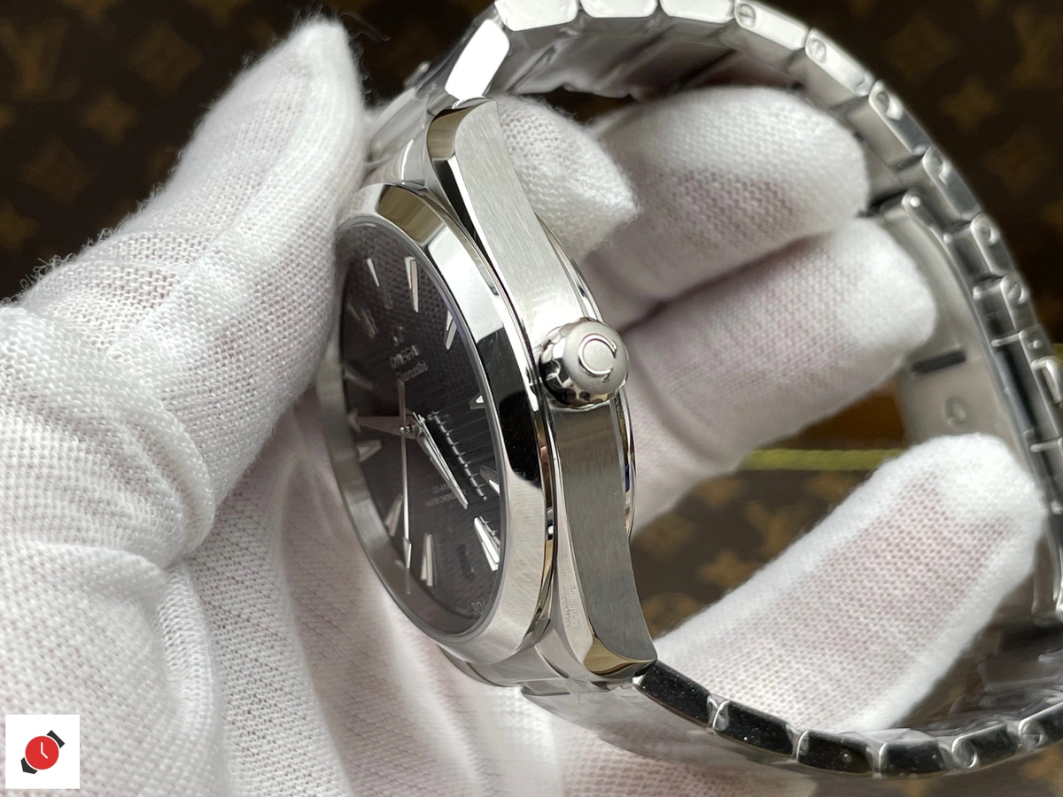 高仿歐米茄Omega-海馬150 AT150 柚木黑盤 41MM