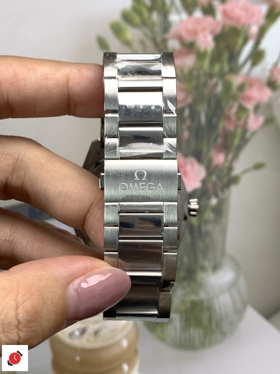 高仿歐米茄Omega-海馬150 AT150 柚木淺藍盤 41MM