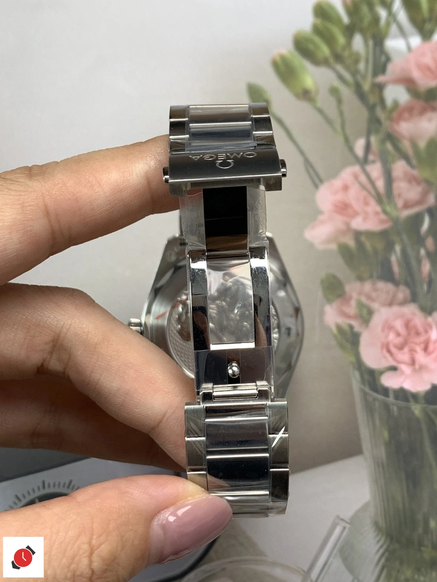 高仿歐米茄Omega-海馬150 AT150 柚木淺藍盤 41MM