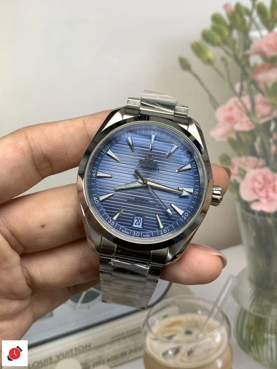 高仿歐米茄Omega-海馬150 AT150 柚木淺藍盤 41MM