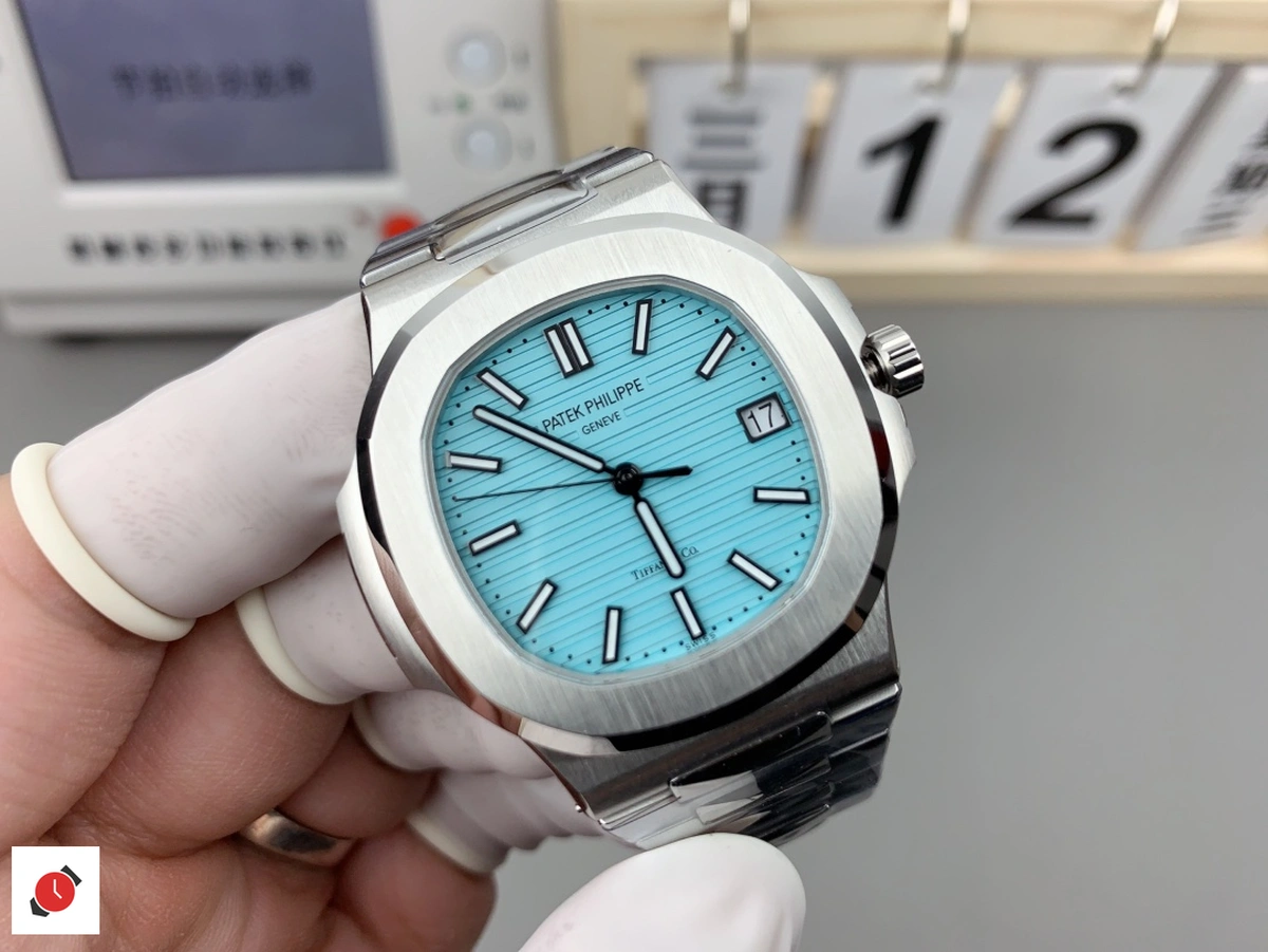 高仿百達翡麗 PP 鸚鵡螺系列 鋼王 5711 蒂芙尼藍