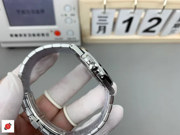 高仿百達翡麗 PP 鸚鵡螺系列 鋼王 5711 蒂芙尼藍