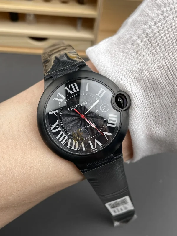 高仿卡地亞 Cartier 藍氣球 黑武士 42MM