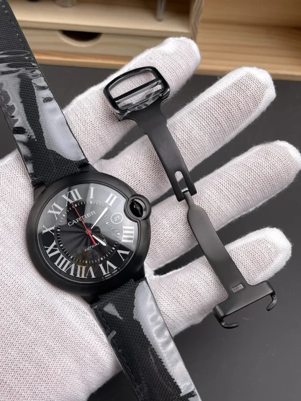 高仿卡地亞 Cartier 藍氣球 黑武士 42MM