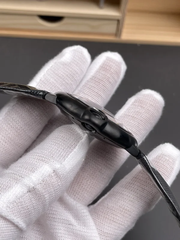高仿卡地亞 Cartier 藍氣球 黑武士 42MM