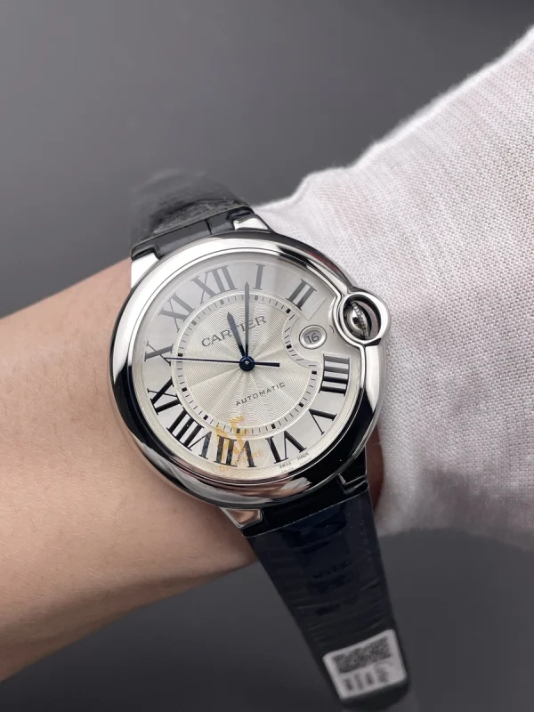 高仿卡地亞 Cartier 藍氣球 白盤皮帶款 42MM