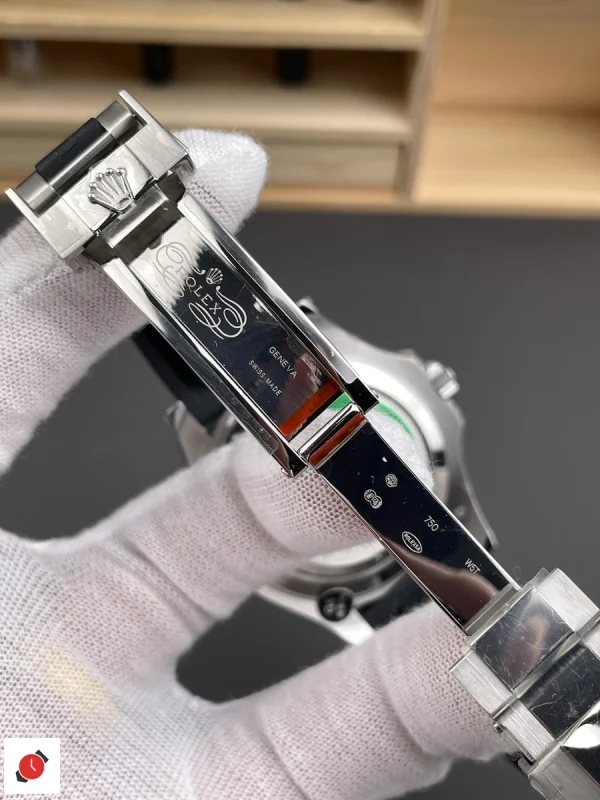 高仿勞力士Rolex 遊艇系列 白金滿鑽黑盤 42MM