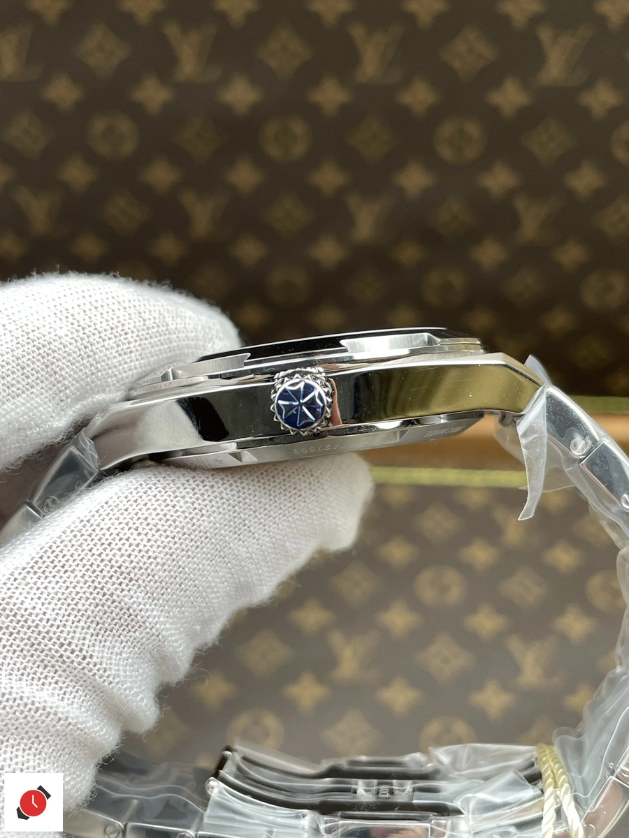 高仿江詩丹頓 縱橫四海系列 Vacheron Constantin 4500V 黑盤