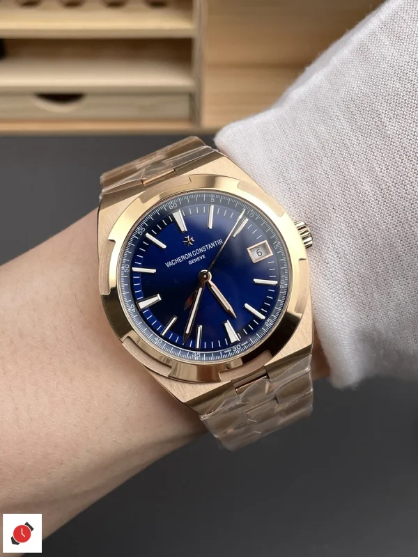 高仿江詩丹頓 縱橫四海系列 Vacheron Constantin 4500V 玫瑰金藍盤