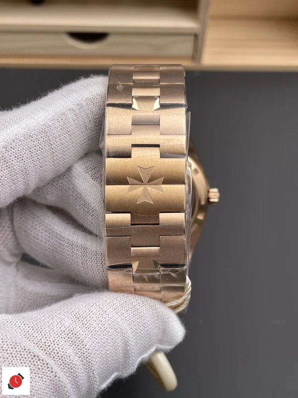 高仿江詩丹頓 縱橫四海系列 Vacheron Constantin 4500V 玫瑰金藍盤
