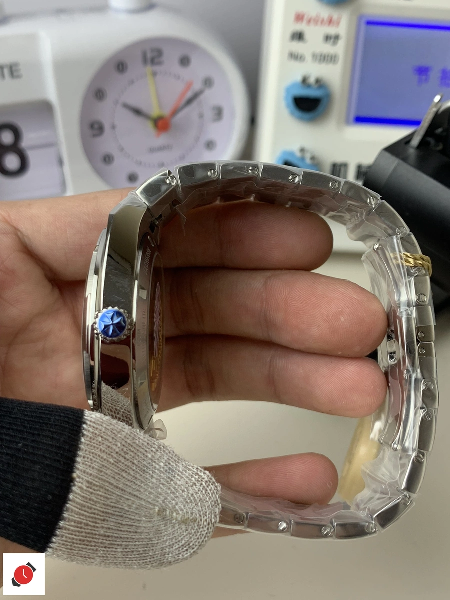 高仿江詩丹頓 縱橫四海系列 Vacheron Constantin 4500V 白盤