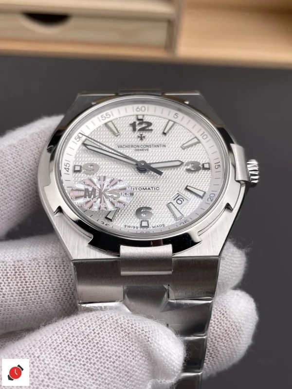 高仿江詩丹頓 縱橫四海系列 Vacheron Constantin 47040 白盤