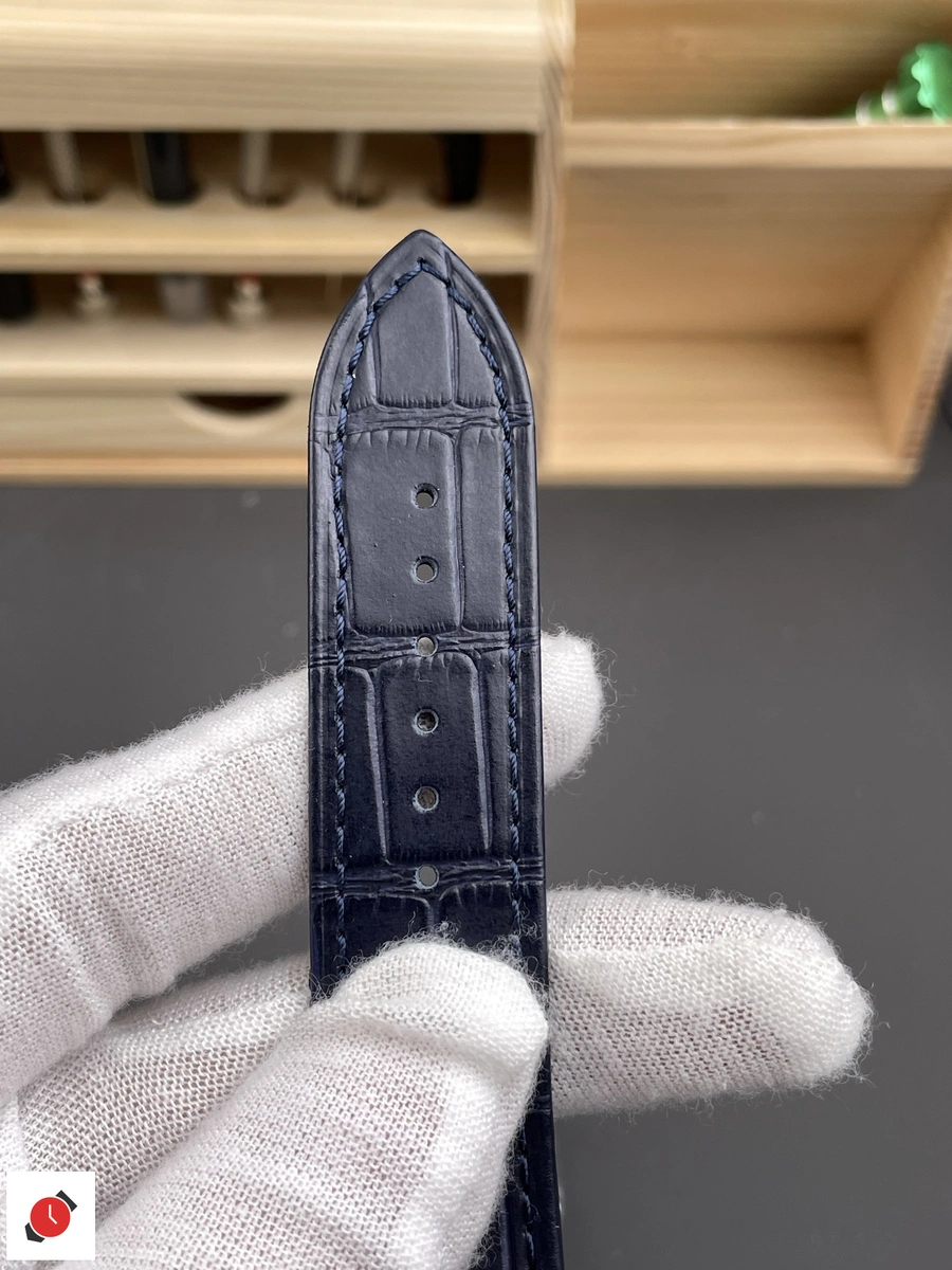 高仿江詩丹頓 縱橫四海系列 Vacheron Constantin 47040 藍盤