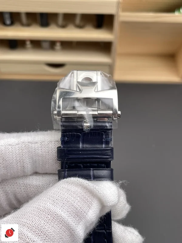 高仿江詩丹頓 縱橫四海系列 Vacheron Constantin 47040 藍盤