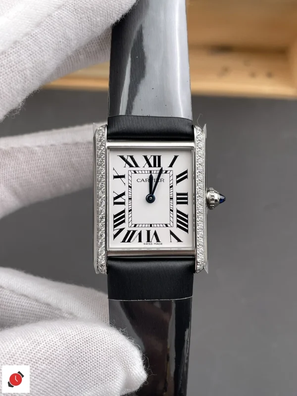 高仿卡地亞 Cartier 坦克系列 Tank 鑽圈白盤中號 W4TA0031