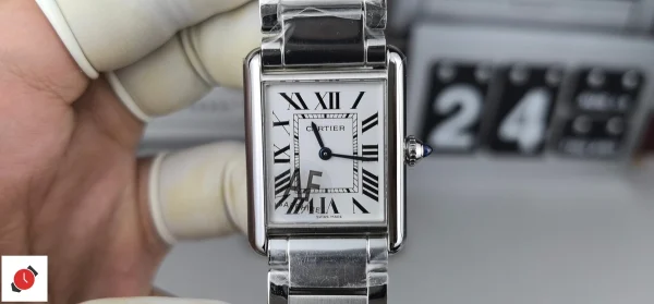 高仿卡地亞 Cartier 坦克系列 Tank 白盤鋼帶大號 WSTA0106