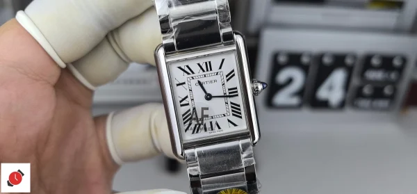 高仿卡地亞 Cartier 坦克系列 Tank 白盤鋼帶大號 WSTA0106