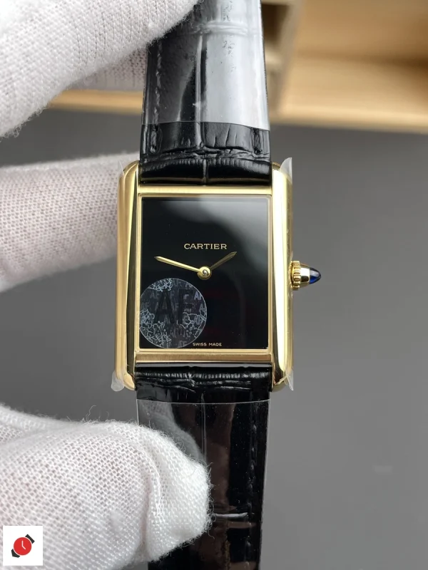 高仿卡地亞 Cartier 坦克系列 Tank 黑盤皮帶中號 WGTA0091