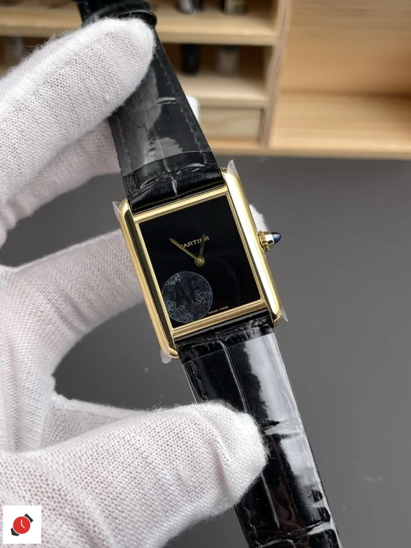 高仿卡地亞 Cartier 坦克系列 Tank 黑盤皮帶中號 WGTA0091