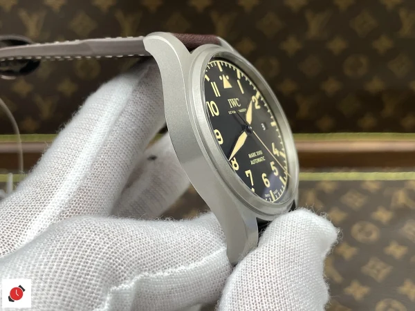 高仿 IWC萬國 馬克十八 飛行員系列 黑灰盤 IW327006 40MM