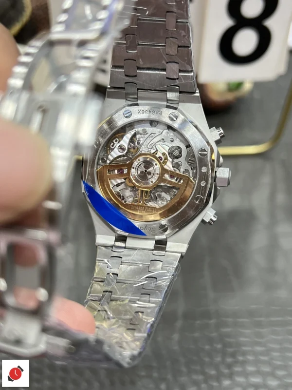 高仿AP-愛彼 皇家橡樹系列 26240 霜金煙燻藍盤 41MM