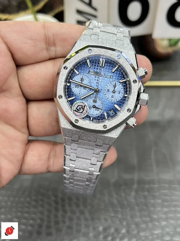 高仿AP-愛彼 皇家橡樹系列 26240 霜金煙燻藍盤 41MM