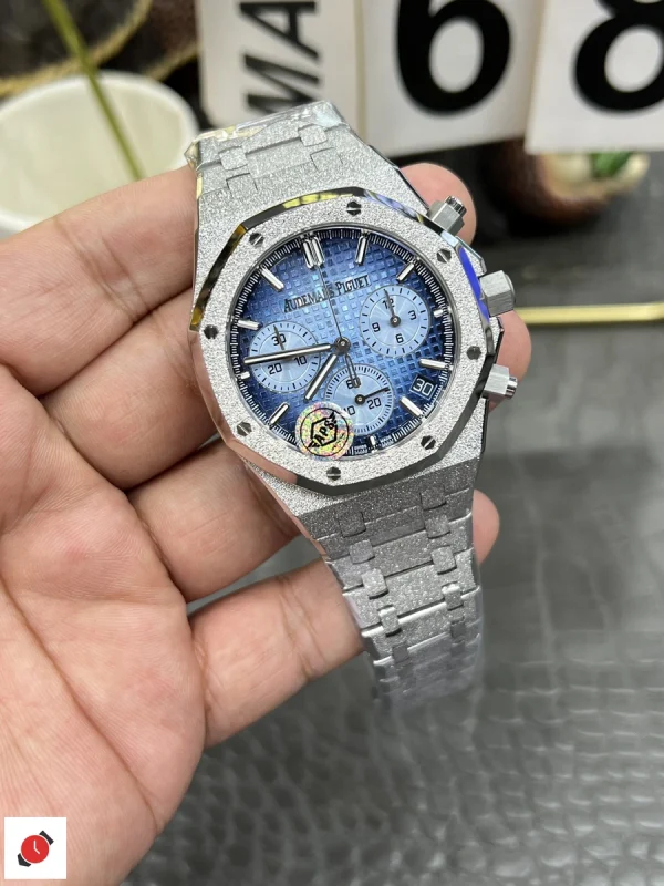 高仿AP-愛彼 皇家橡樹系列 26240 霜金煙燻藍盤 41MM