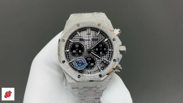 高仿AP-愛彼 皇家橡樹系列 26240 霜金熊貓眼 41MM