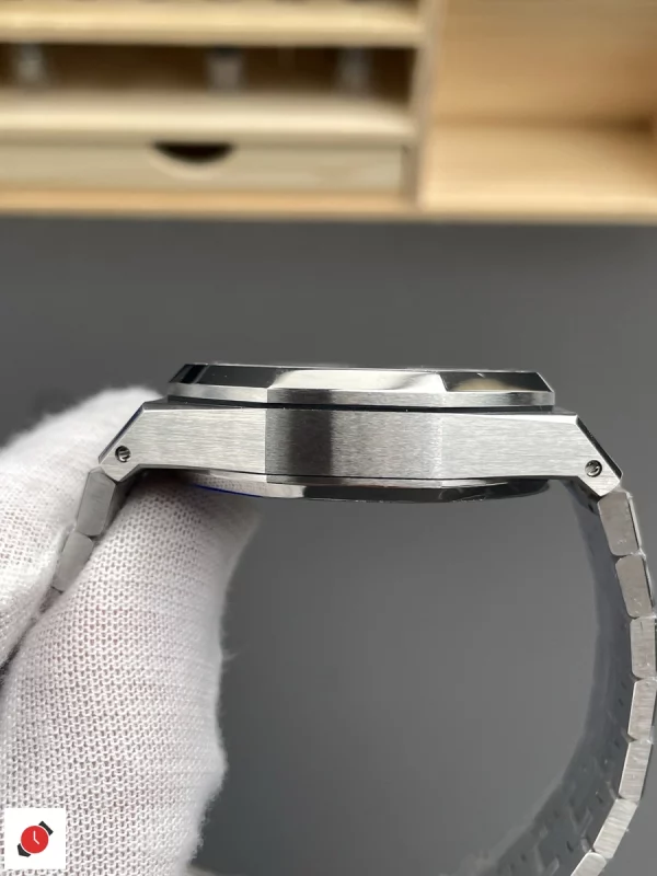 高仿AP-愛彼 皇家橡樹系列 26240 紫盤 41MM